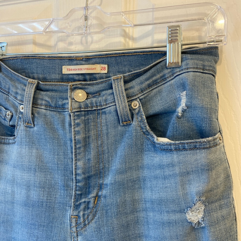 Levi’s High Rise Straight Ripped Jeans - Picture 4 of 7